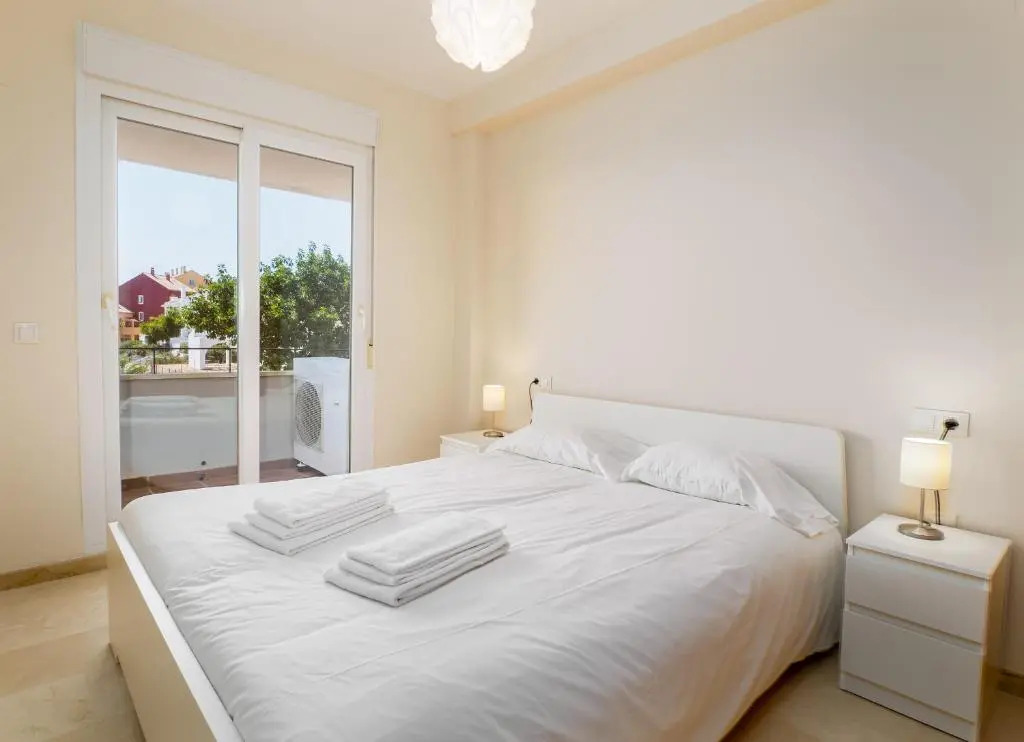 5004-Amazing 2 bedrooms with terrace sea view
