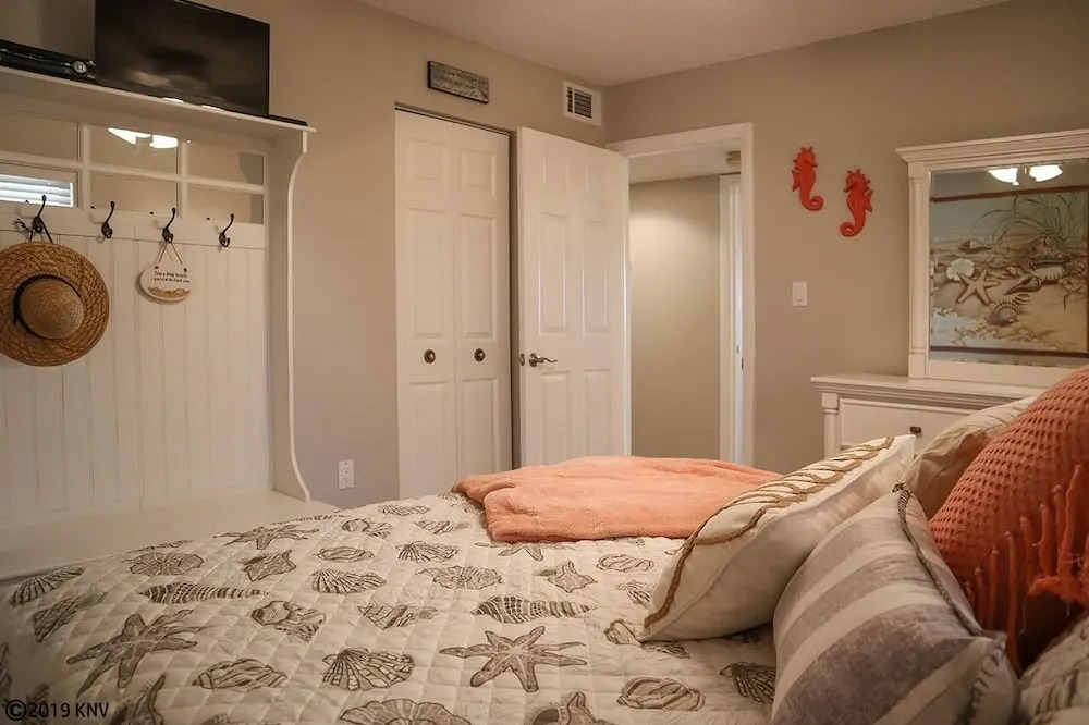 Sandarac 403b 2 Bedroom Condo