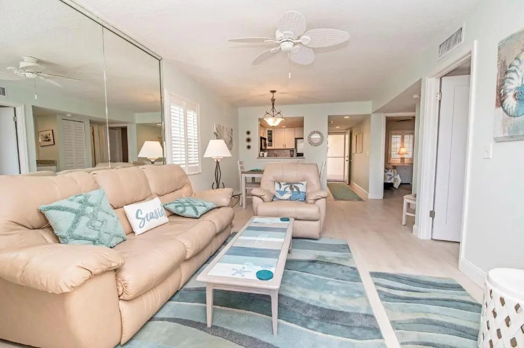8202 Near Ocean 2nd Floor SE