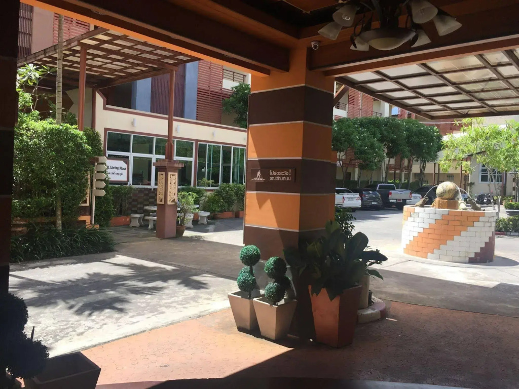 SB Living Place Hotel Phuket Town