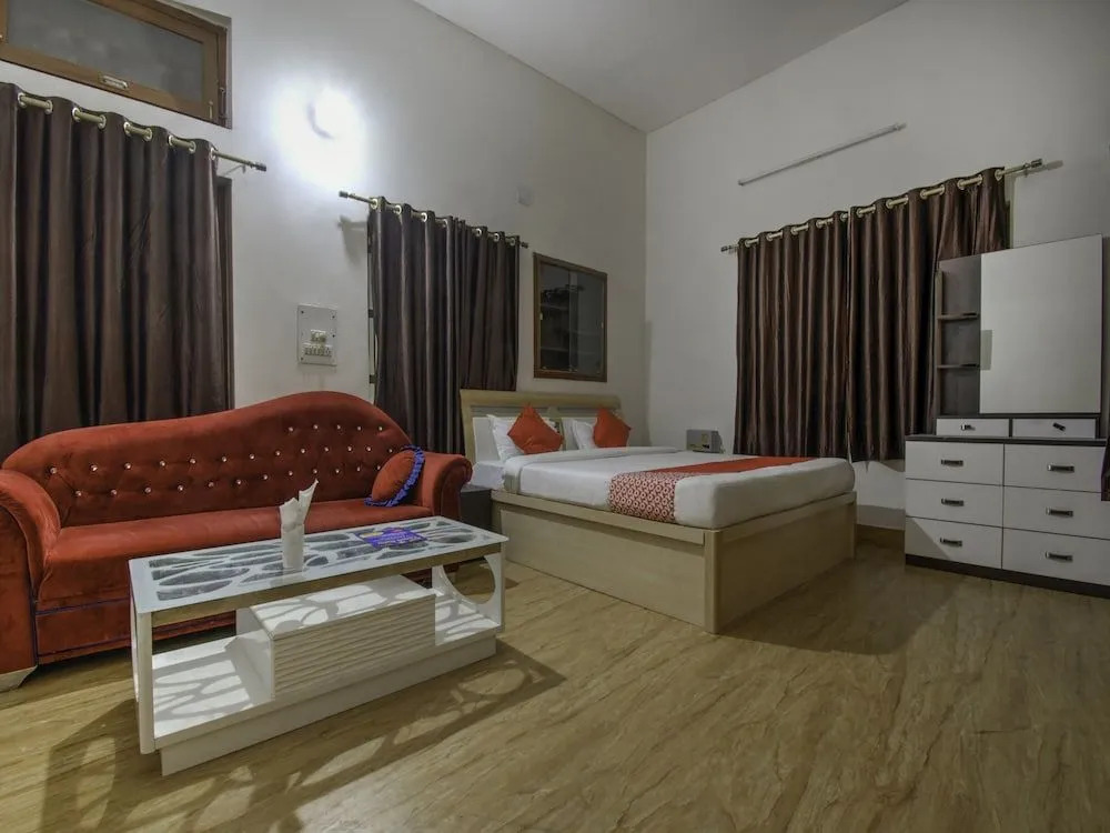 OYO Flagship 23420 Patliputra Heritage Guest House