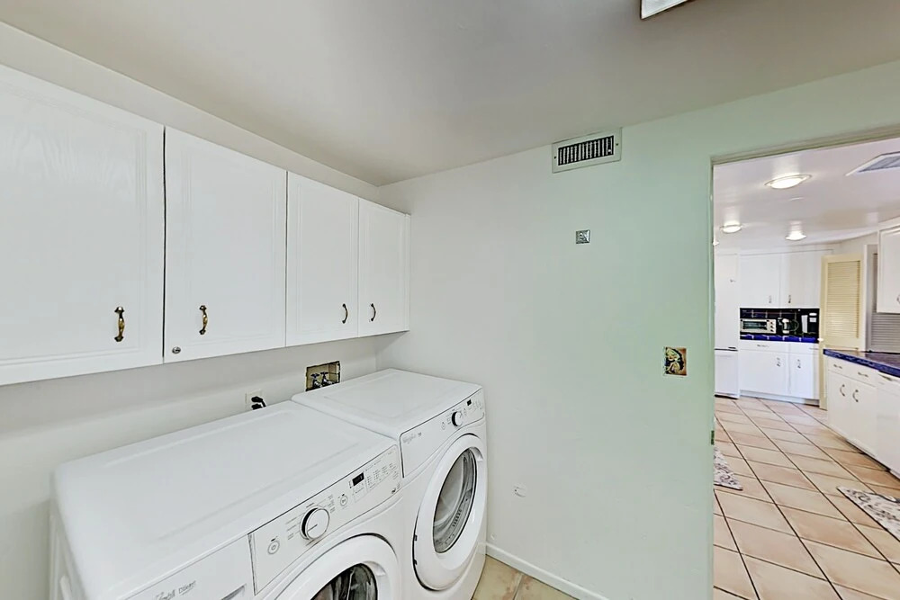 1029 E El Alameda Home 3 Bedrooms 3 Bathrooms Home