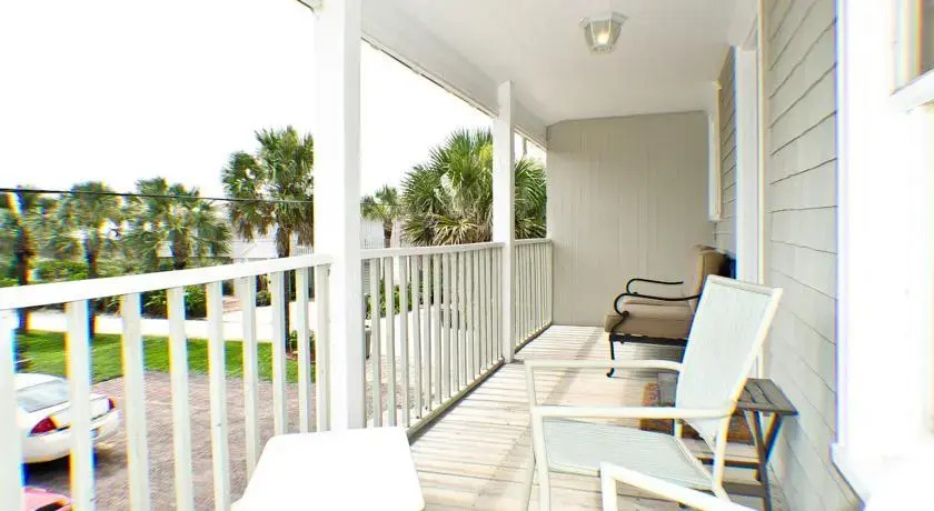 Wave Watch Cottage by Vacation Rental Pros