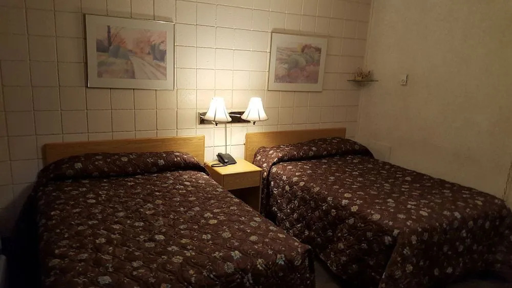 Safari Inn Motel
