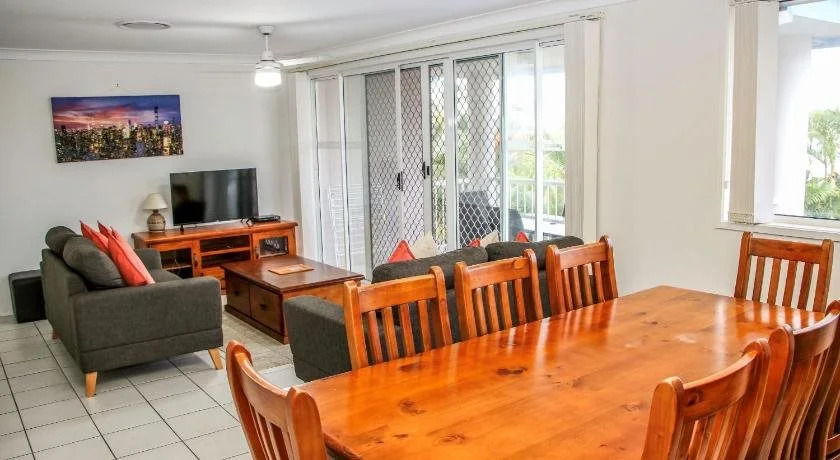 Surfers Beach Holiday Apartments