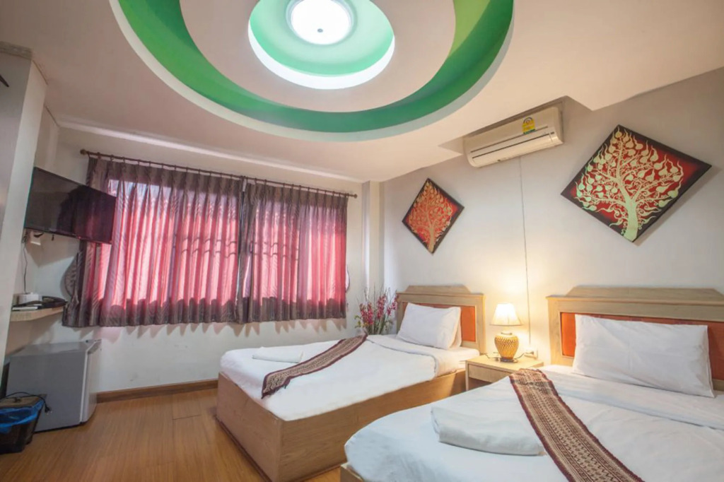 Home Place Hotel