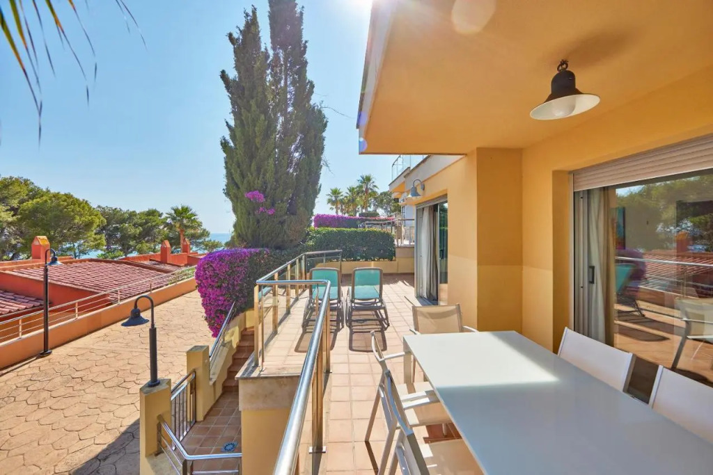 Universal Aquamarin Beach Houses