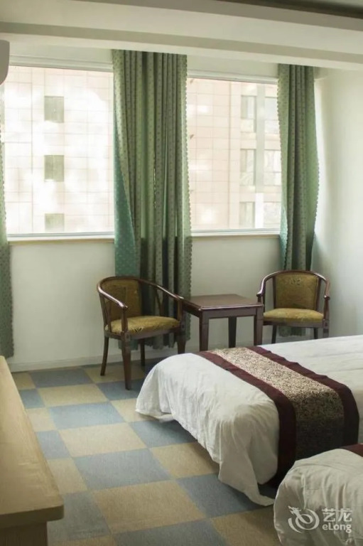 Lanting Business Hotel(青岛兰亭商务宾馆)