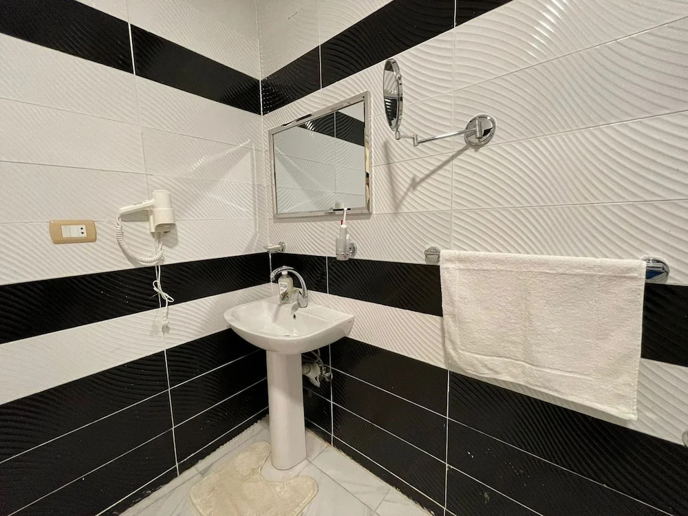 Kemet Hotel and Apartment
