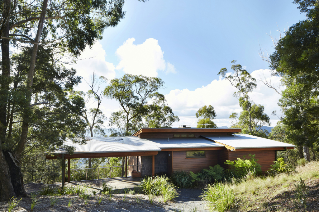 Spicers Peak Lodge