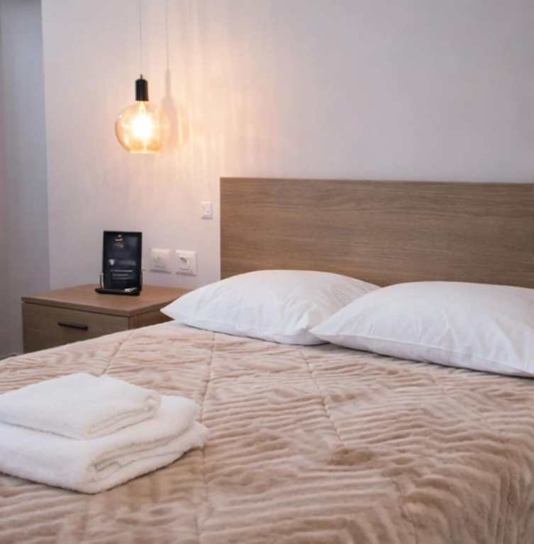 Airnest Suites Near Athens Airport By SEM