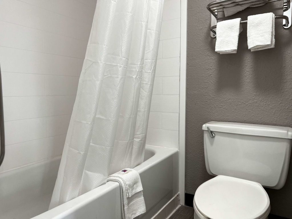 Motel 6-Hazelwood, MO