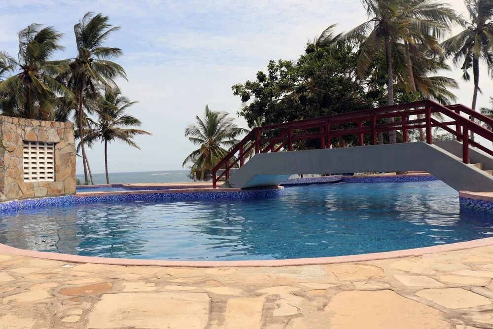 2 Bedroom Apartment With Pool and Views