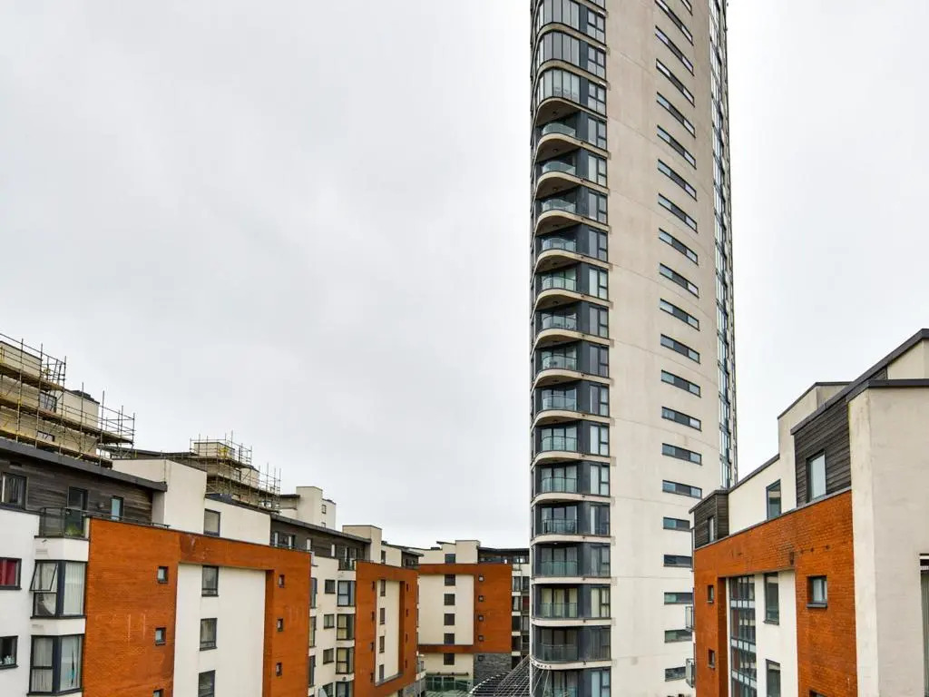Swansea Marina - Sleeps 4 - Underground parking