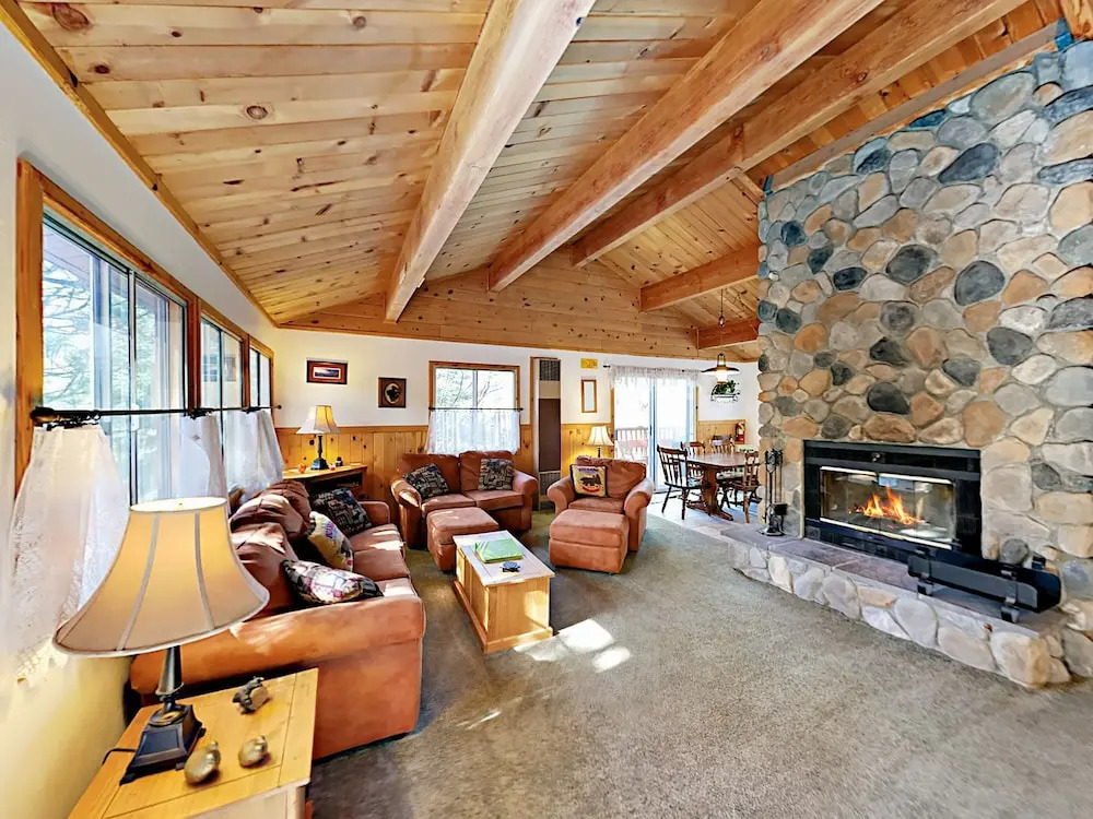 43651 Yosemite House 3 Bedrooms 2 Bathrooms Home