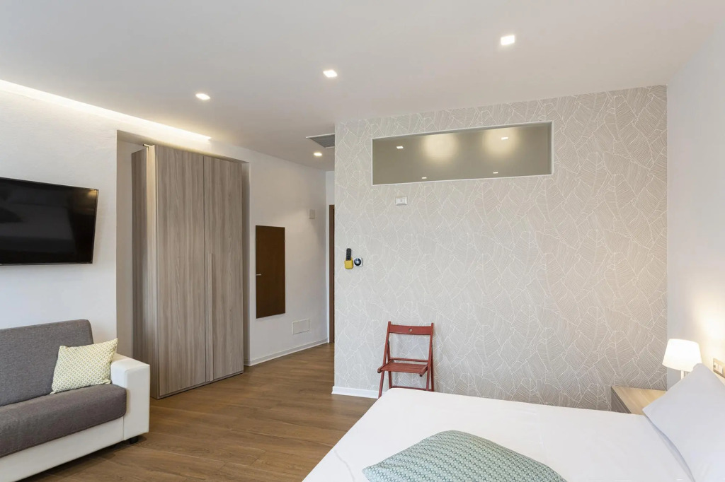 Family Flat in the City Center by Wonderful Italy