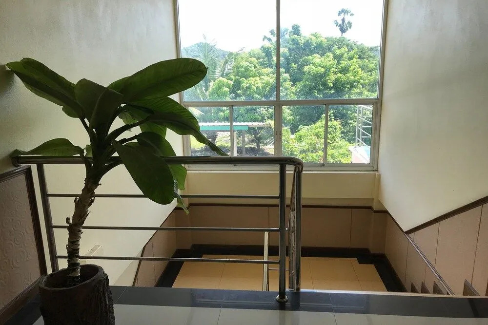 OYO 75334 Train Hotel