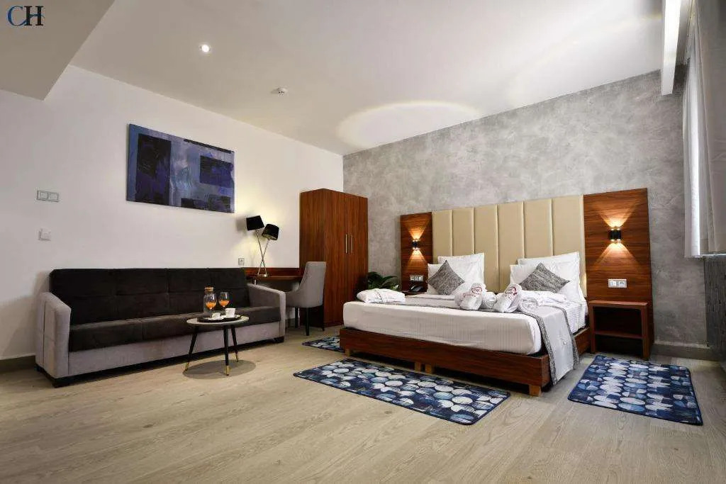 Chaker Hotel