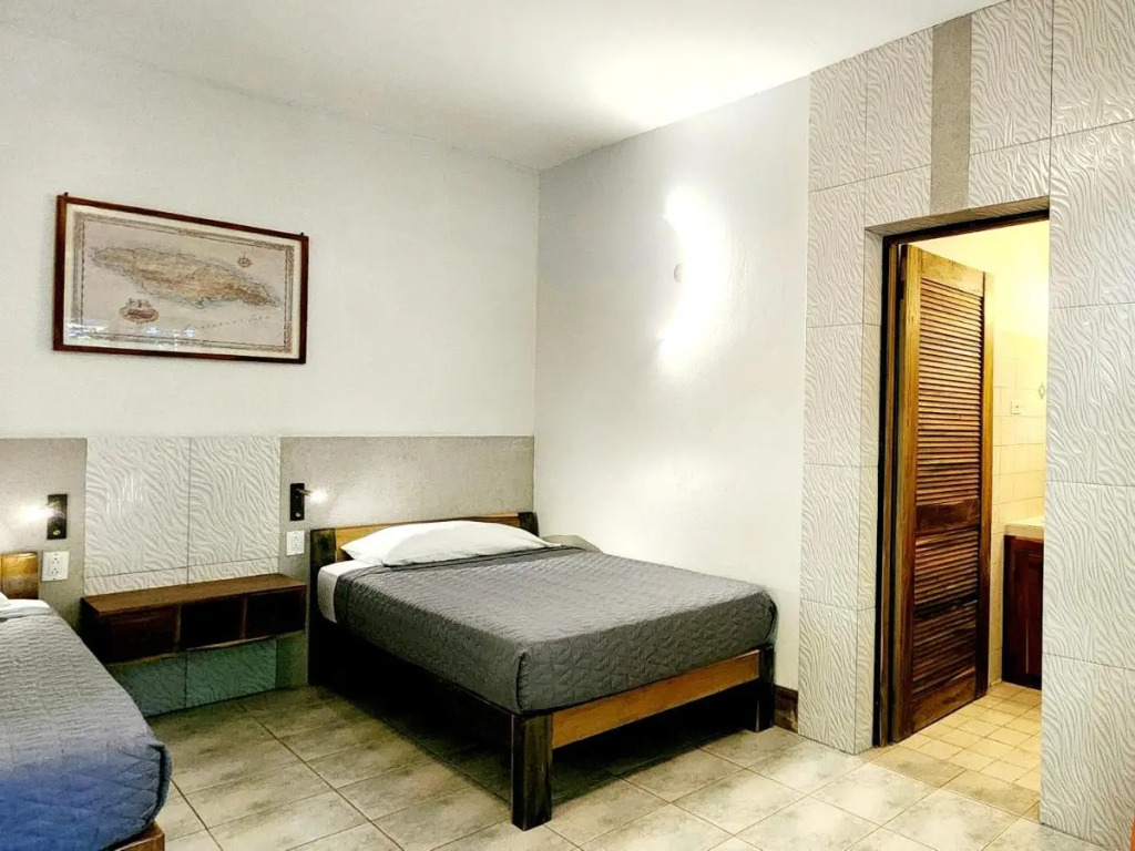 Sunrise Club Hotel
