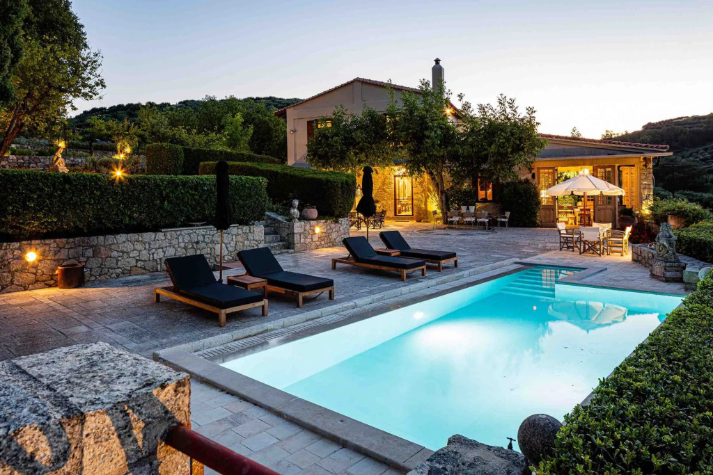Villa Mantilari