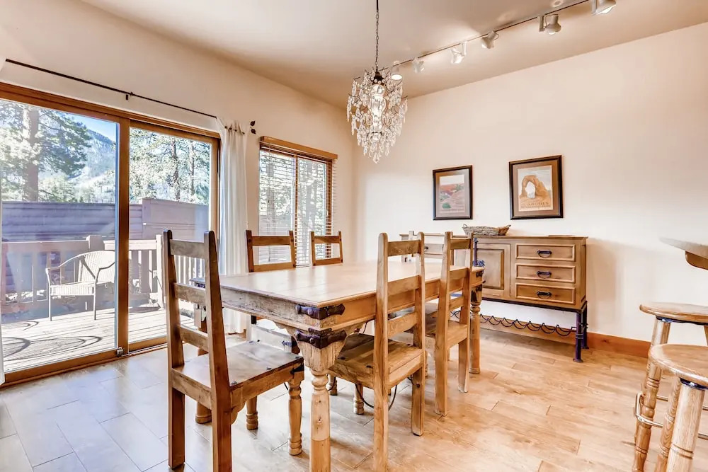 Water Dance Townhouse Unit B 4 Bedrooms 3.5 Bathrooms Townhouse