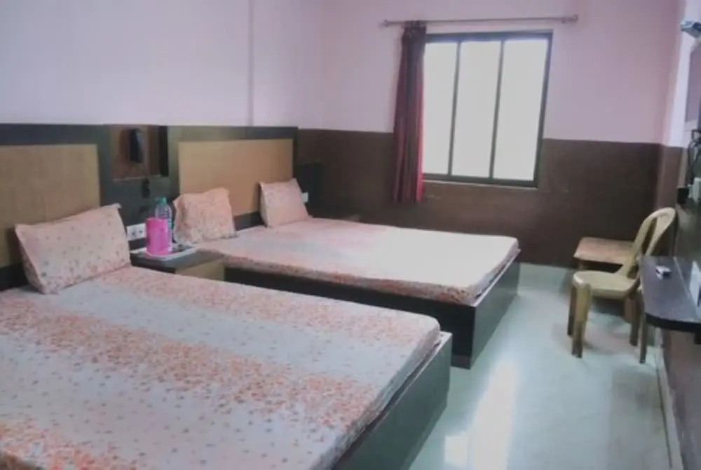 Goroomgo Samrat Palace Puri