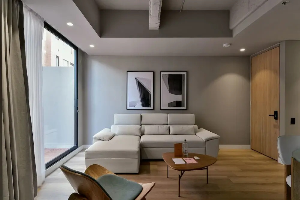 w Charming 2BR w Fantastic Deco in Unicentro