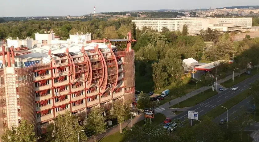 Apartment Boulevard