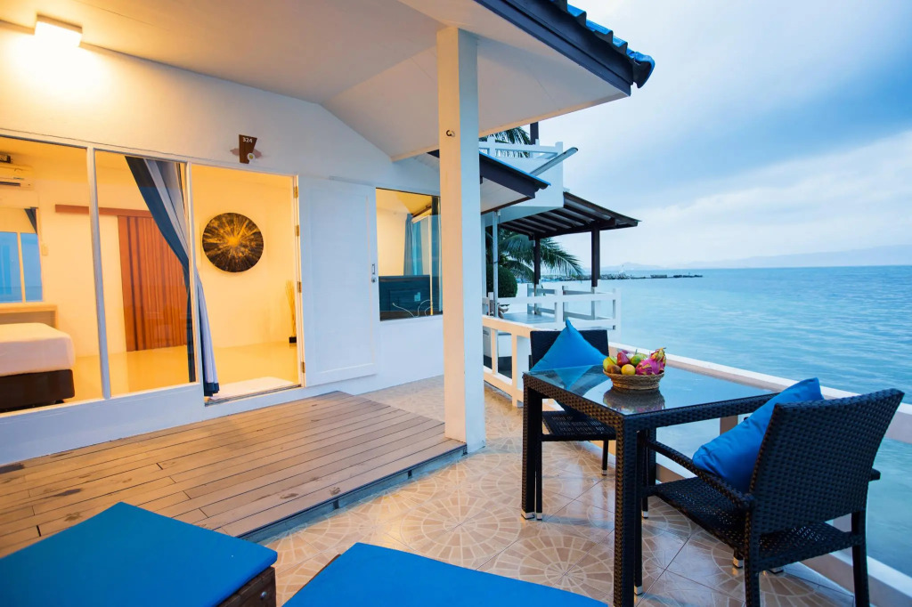 Sunset Beach Villas