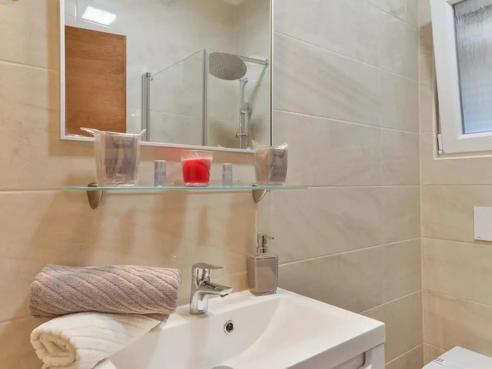 Alluring Apartment in Vir near Sea Beach