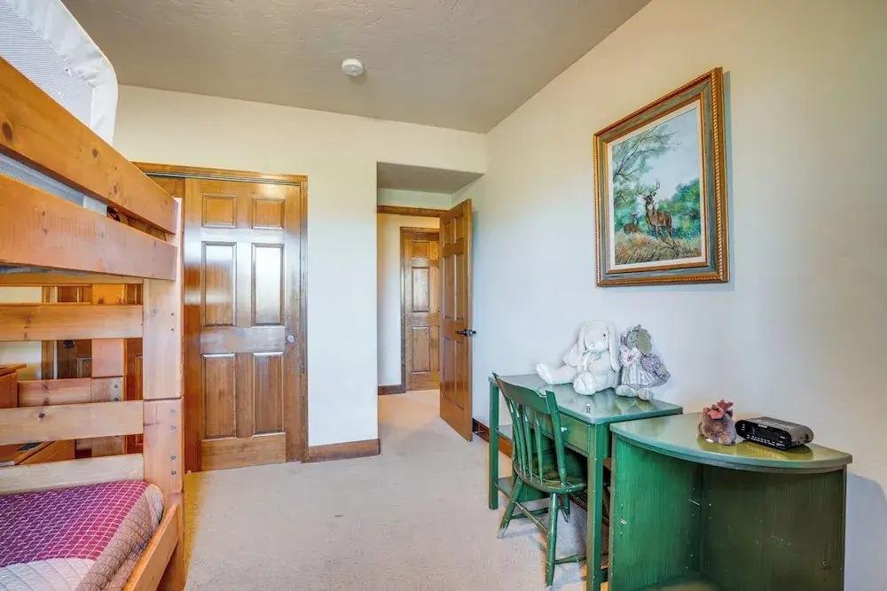 Mtn Views & Private Hot Tub: Granby Group Getaway!
