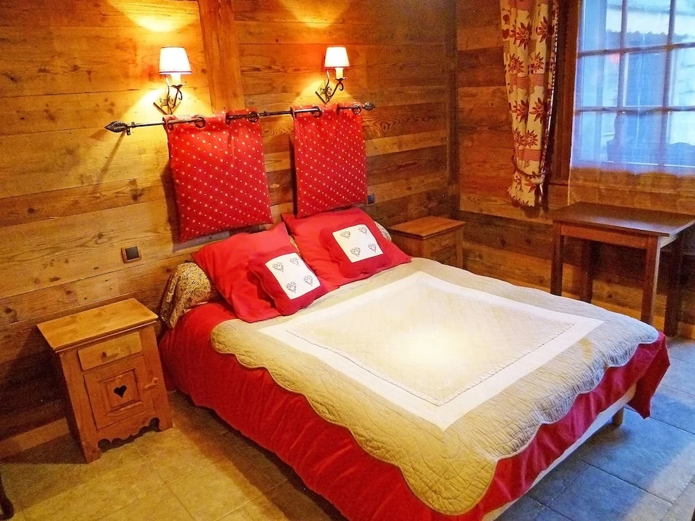 Beautiful Cottage Dating From 1789 Just 600 m From the Barbossine Chairlift