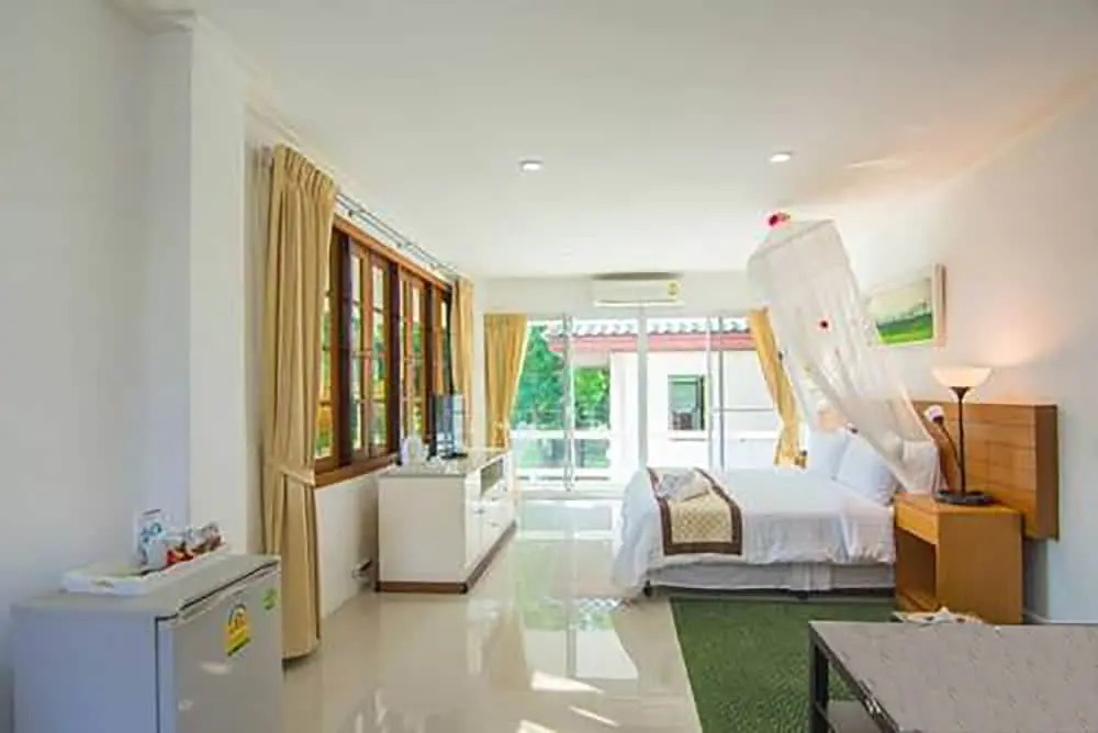 West Wonder Riverside Resort