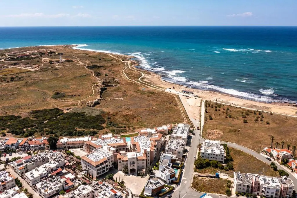 2bed Apartment by the Sea