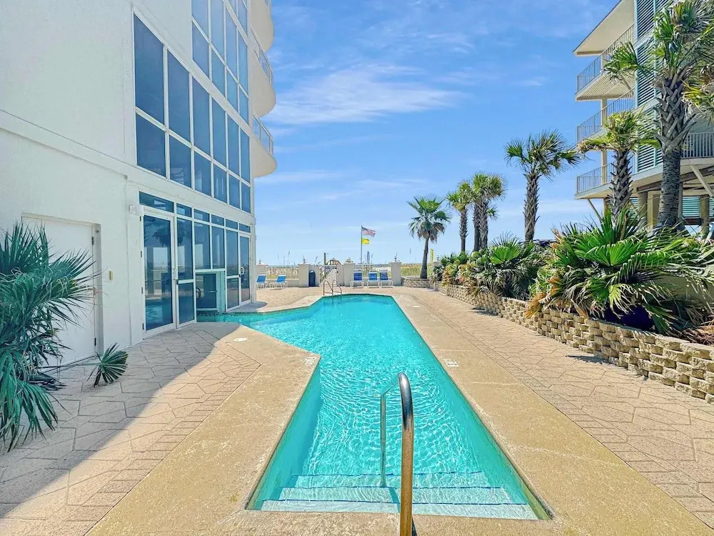 Oceanfront Luxe Pool + Beachfront Free Golf