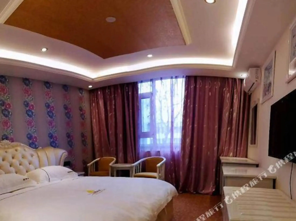 Zihong Hotel