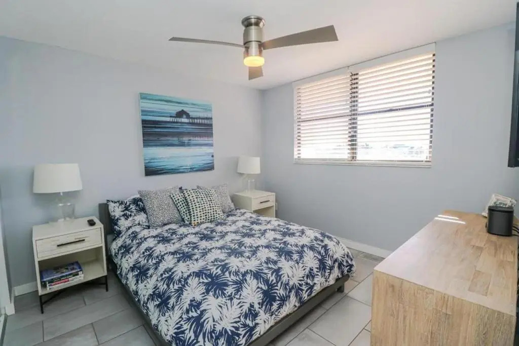 Sand Dollar 1-207