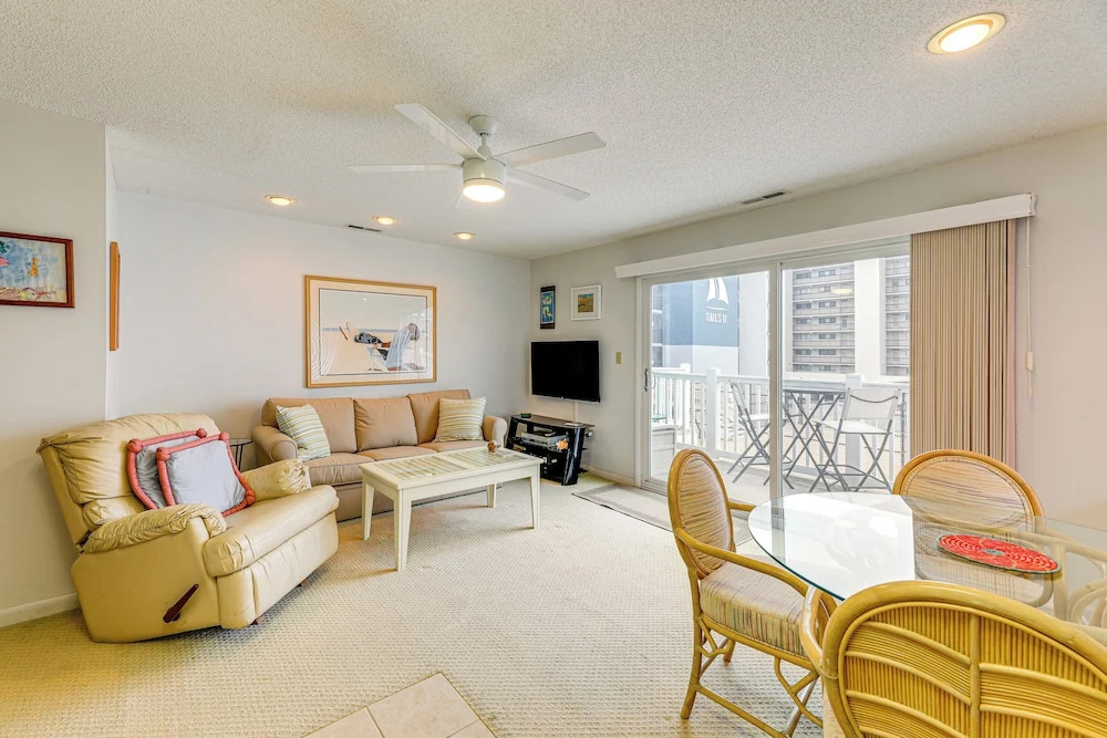 200 Feet to Beach: Inviting Condo in Ocean City