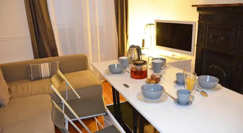 Parisian Home - Montparnasse