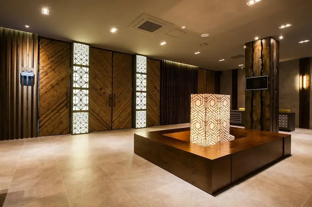 Yujin Hotel