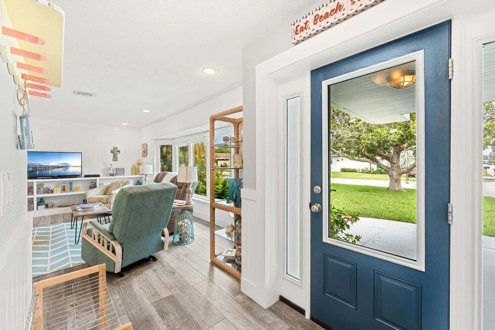 4822 Fairview Dr