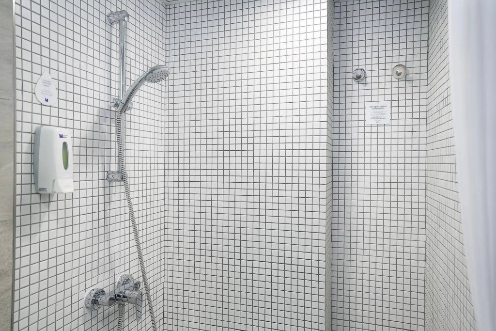 Minimal Hotel Culture