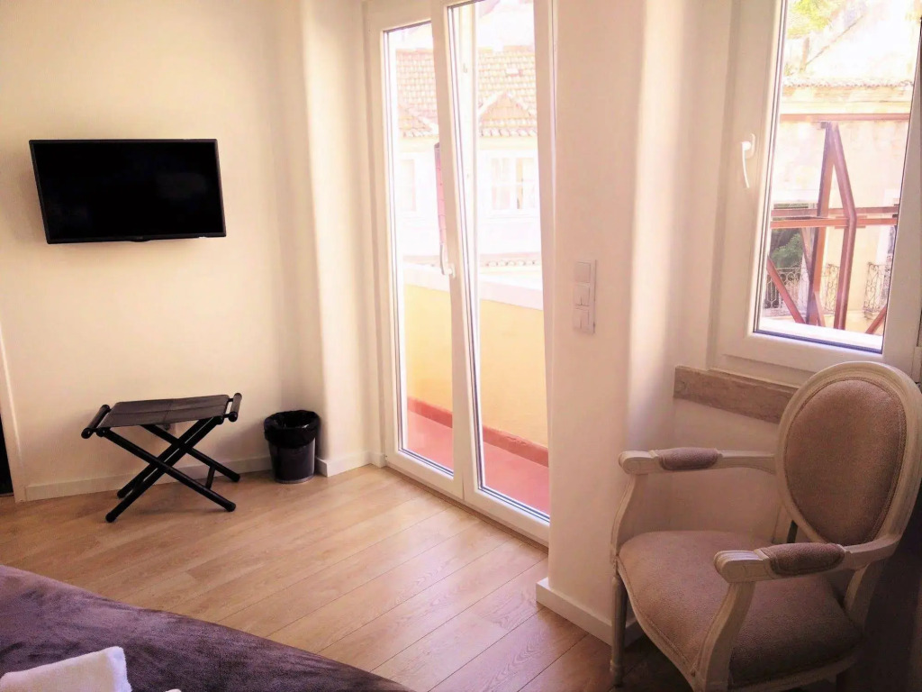 Lisbon Terrace Suites - Guest House