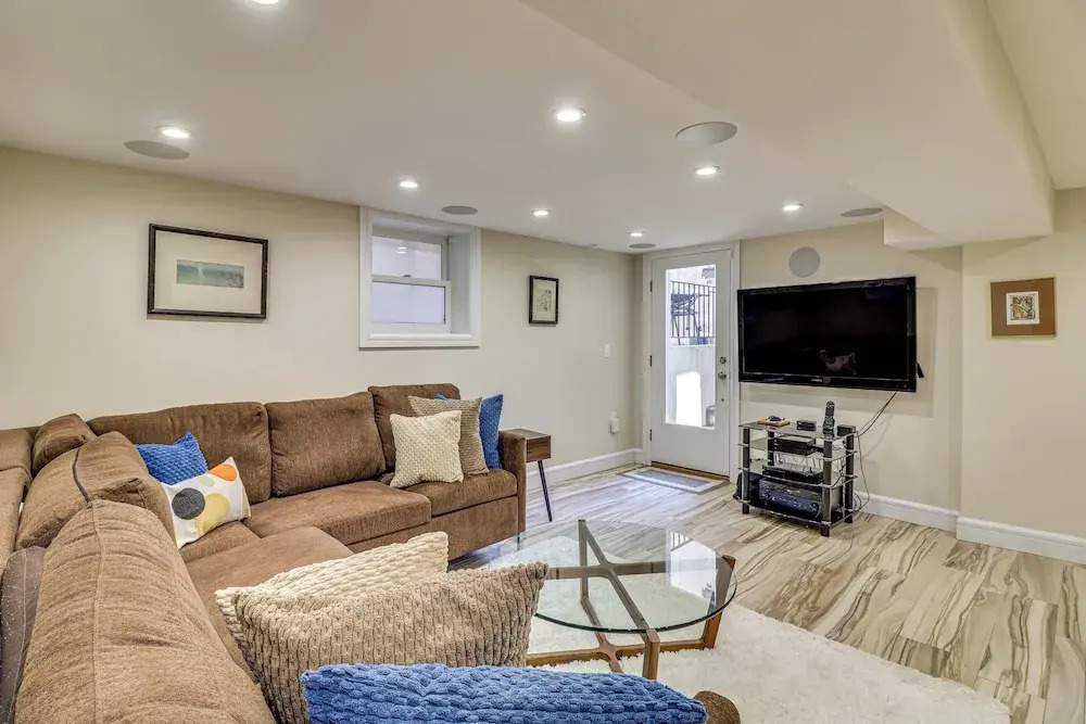 Walk to Hudson River, Near Metlife: Renovated Apt