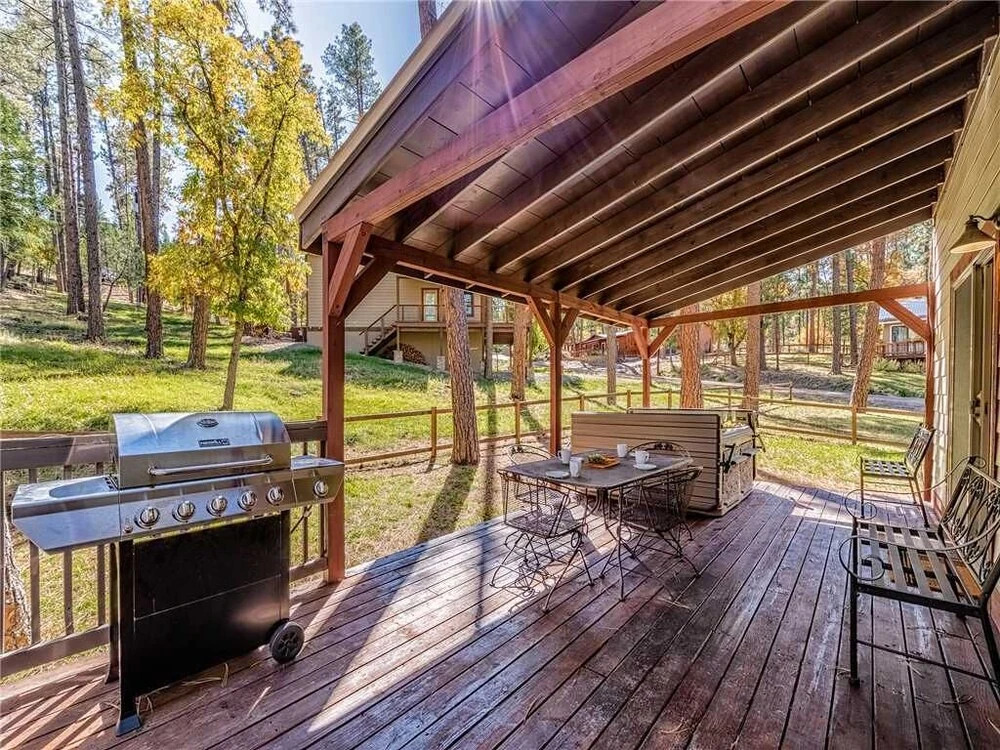 Tall Pines, 4 Bedrooms, Hot Tub, Fireplace, Sleeps 8