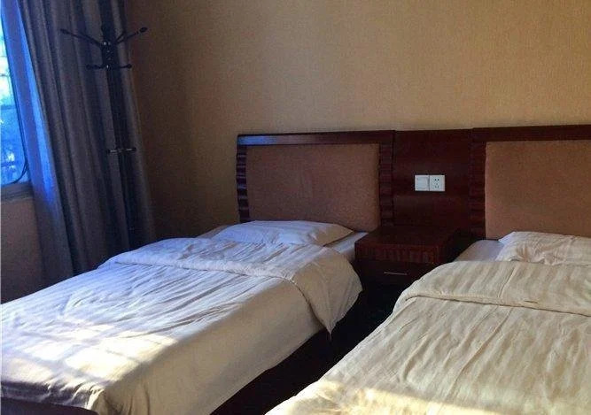 Red Sun Hotel