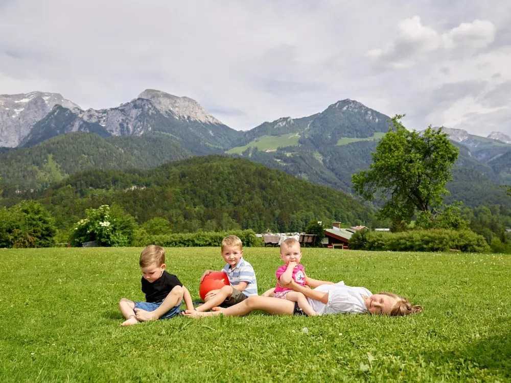 Hotel Hanauerlehen - ruhige & zentrale Top-Lage - mit Schwimmbad, Sauna, Parkplätze & Café - bayerischer Familienbetrieb