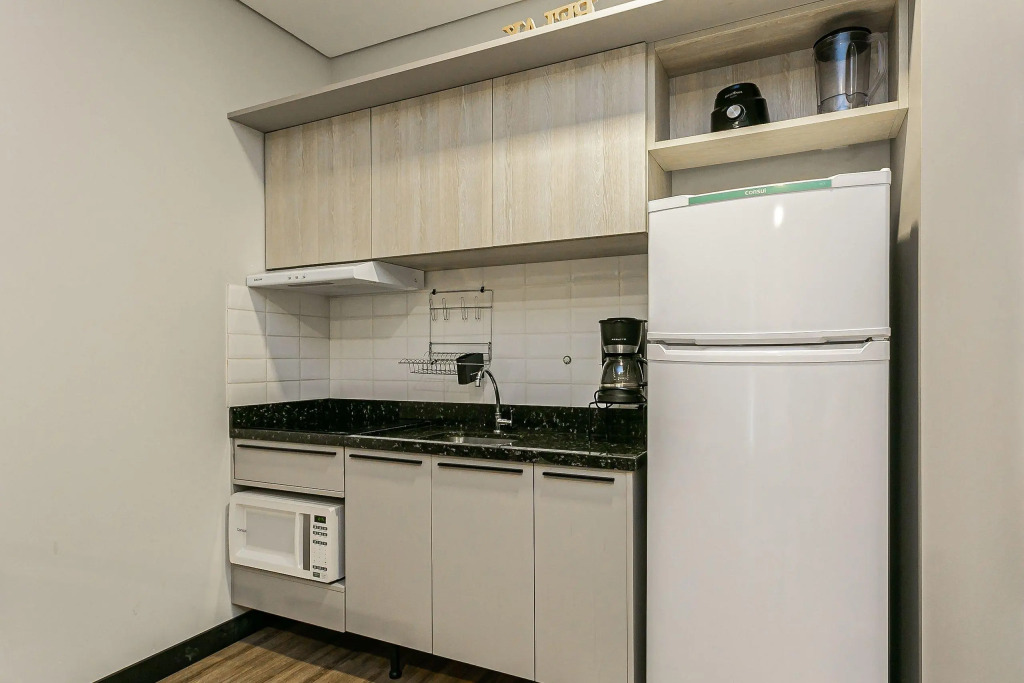 Studio Moderno Em Condomínio Com Piscina #ia12