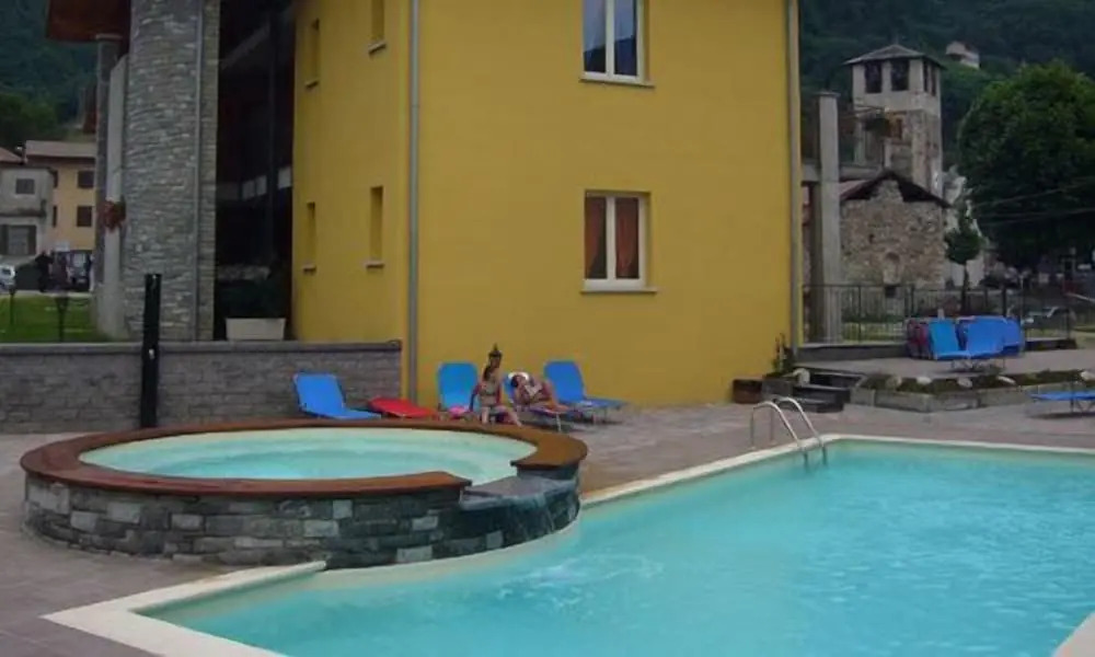 Spluga "Relax & Apartaments" by Alfio Colombo
