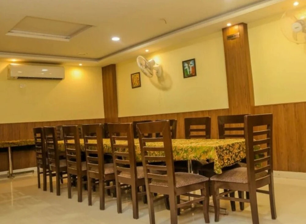 Anroute Stays122- Shastri Nagar
